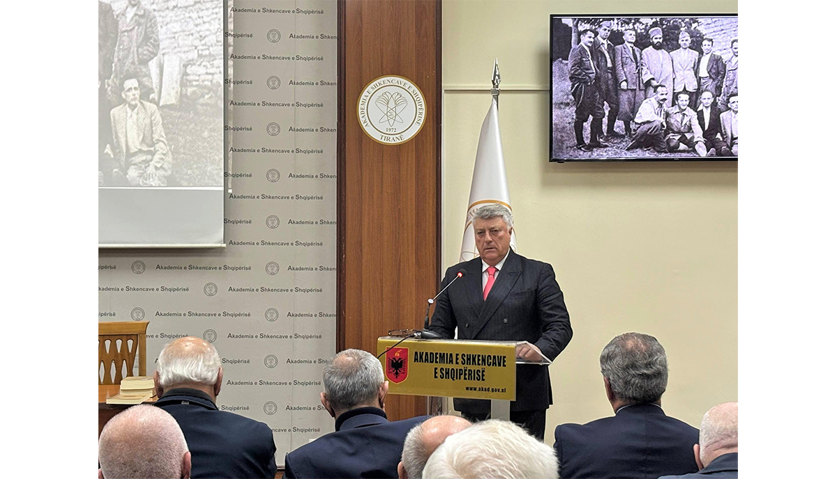 Presentato il Libro del Jani Fullani Baba Faja Martaneshi ( Mustafa Xhani ) Monografia