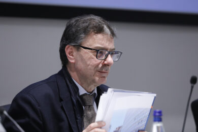 Debito pubblico, dal Mef un piano per far quadrare i conti nel 2026. Sul mercato titoli di Stato fino a 365 miliardi, deficit al 3% del Pil