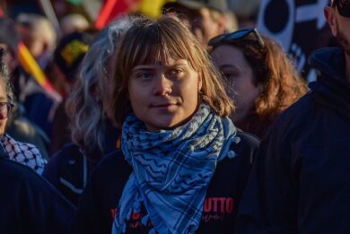 Greta Thunberg, l’attivista svedese arrestata a Londra durante la protesta in sostegno di Palestine Action