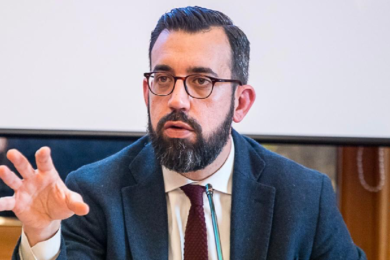 “Cambio sesso a 13 anni, una follia: cambieremo la legge”. Parla Jacopo Coghe, portavoce di Pro Vita & Famiglia