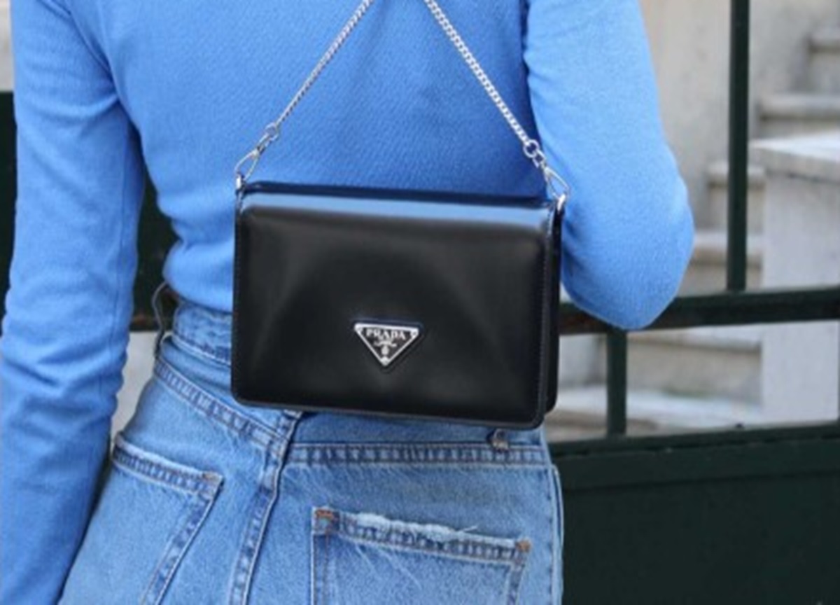 Decine di migliaia di borse, scarpe e accessori di alta moda ma… tarocchi: maxi-operazione della GdF Decine di migliaia di borse, scarpe e accessori di alta moda ma… tarocchi: maxi-operazione della GdF