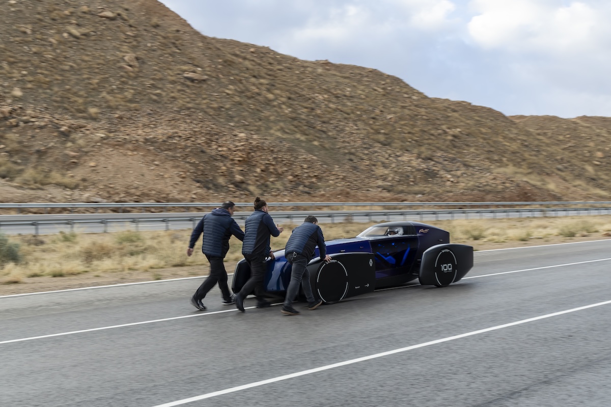 Renault Filante Record 2025: 1000 km in elettrico senza ricarica Renault Filante Record 2025: 1000 km in elettrico senza ricarica