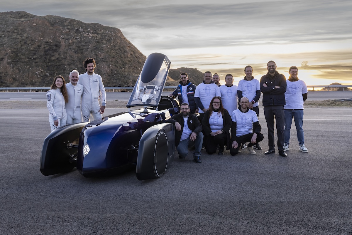 Renault Filante Record 2025: 1000 km in elettrico senza ricarica Renault Filante Record 2025: 1000 km in elettrico senza ricarica