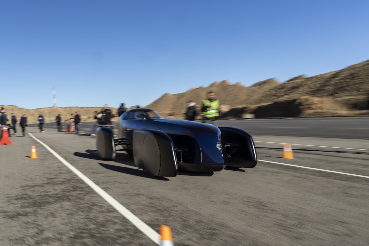 Renault Filante Record 2025: 1000 km in elettrico senza ricarica Renault Filante Record 2025: 1000 km in elettrico senza ricarica