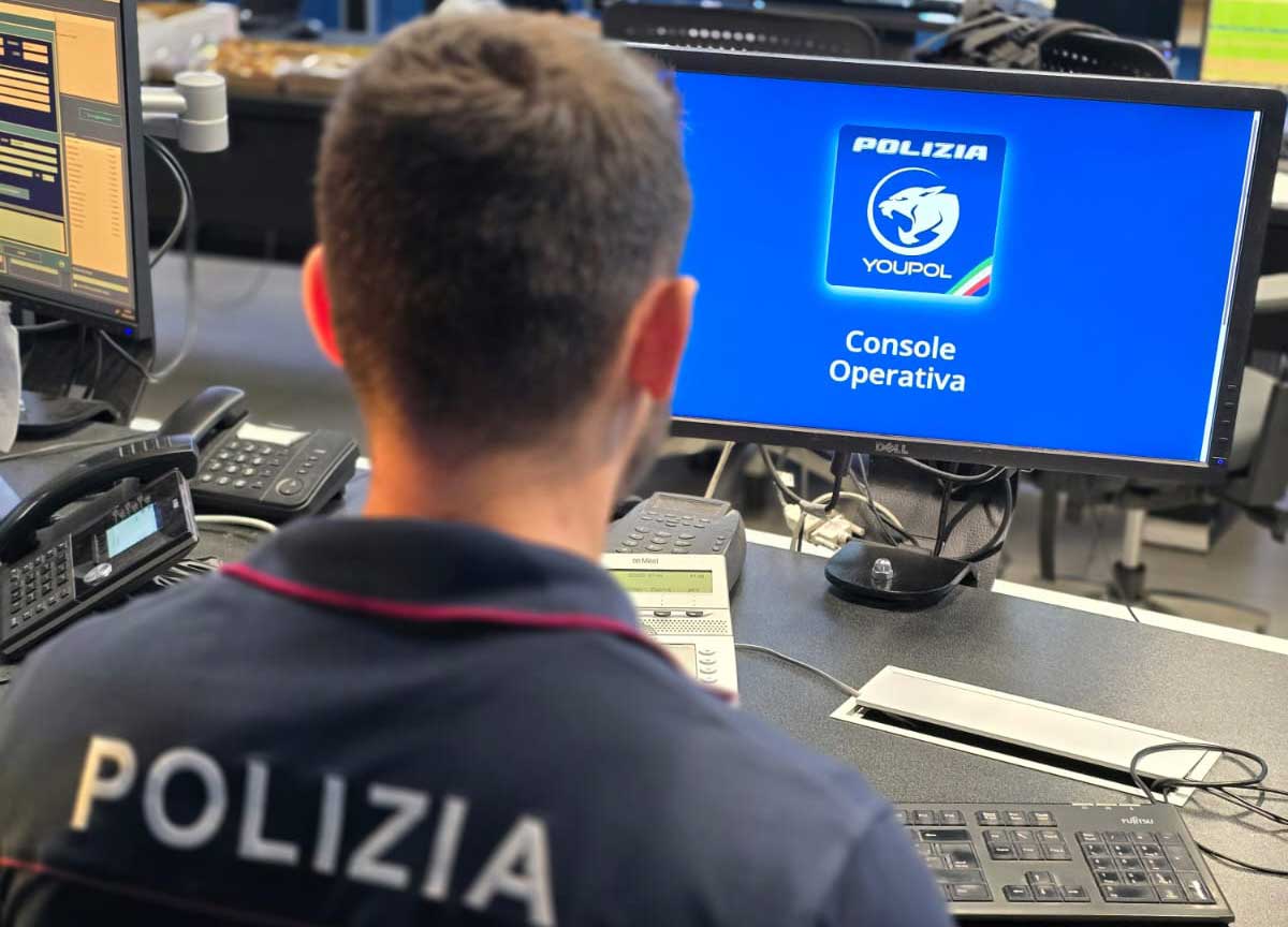 Milano, lite tra fidanzati fermata da un passante grazie a YouPol: scatta ammonimento per violenza domestica Milano, lite tra fidanzati fermata da un passante grazie a YouPol: scatta ammonimento per violenza domestica