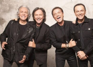 Dodi Battaglia, non solo tour e musica per i 60 anni con i Pooh: costituita la DB Holding – Di cosa si tratta