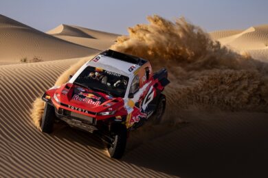 Rally Dakar 2026: Toyota svela il DKR GR Hilux di nuova generazione