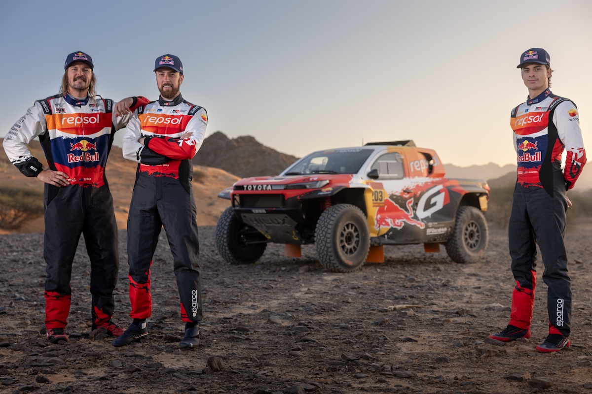 Rally Dakar 2026: Toyota svela il DKR GR Hilux di nuova generazione