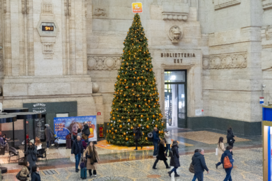 GRS e IlMeteo.it accendono il Natale nelle grandi stazioni italiane con gli Alberi dei Desideri