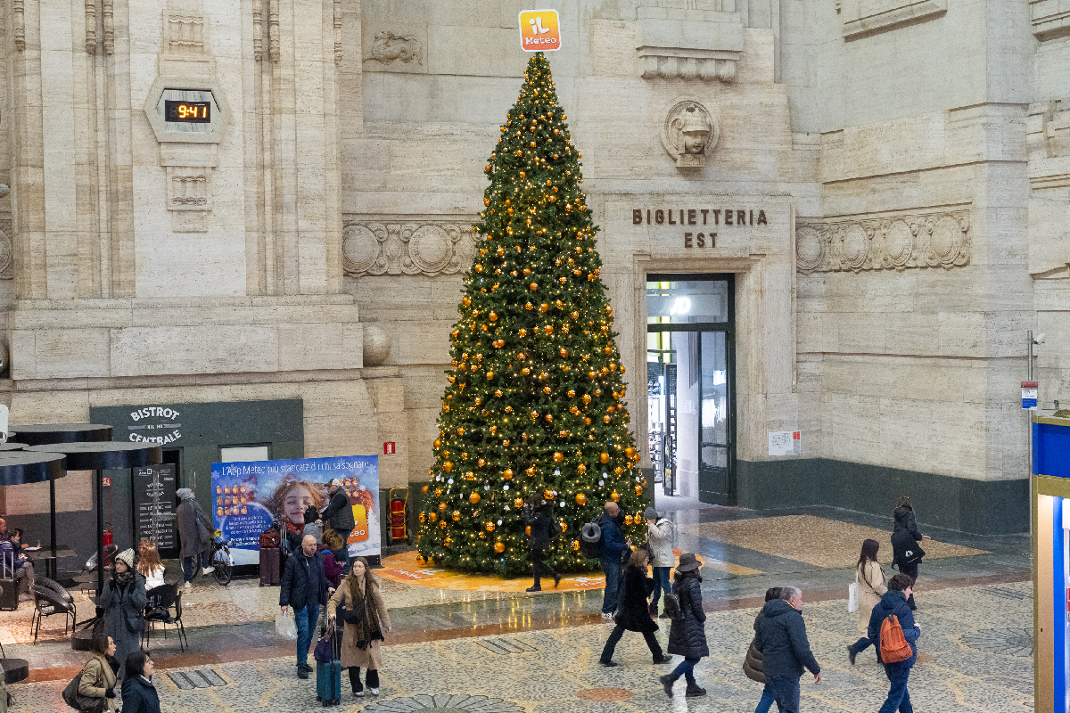 GRS e IlMeteo.it accendono il Natale nelle grandi stazioni italiane con gli Alberi dei Desideri GRS e IlMeteo.it accendono il Natale nelle grandi stazioni italiane con gli Alberi dei Desideri