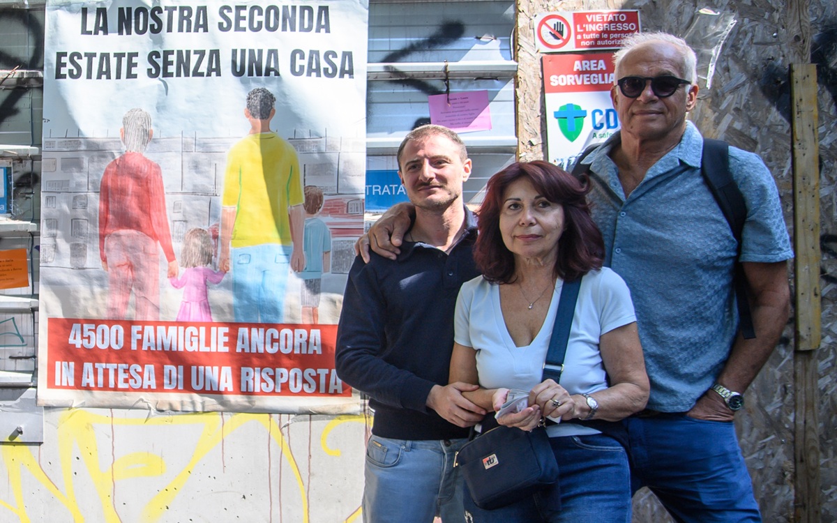 Paralisi urbanistica a Milano, l’appello delle Famiglie sospese a Mattarella: “Siamo invisibili, servono soluzioni urgenti” Paralisi urbanistica a Milano, l’appello delle Famiglie sospese a Mattarella: “Siamo invisibili, servono soluzioni urgenti”