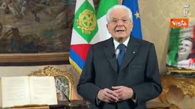 Mattarella: “Giovani, non rassegnatevi, scegliete il vostro futuro”