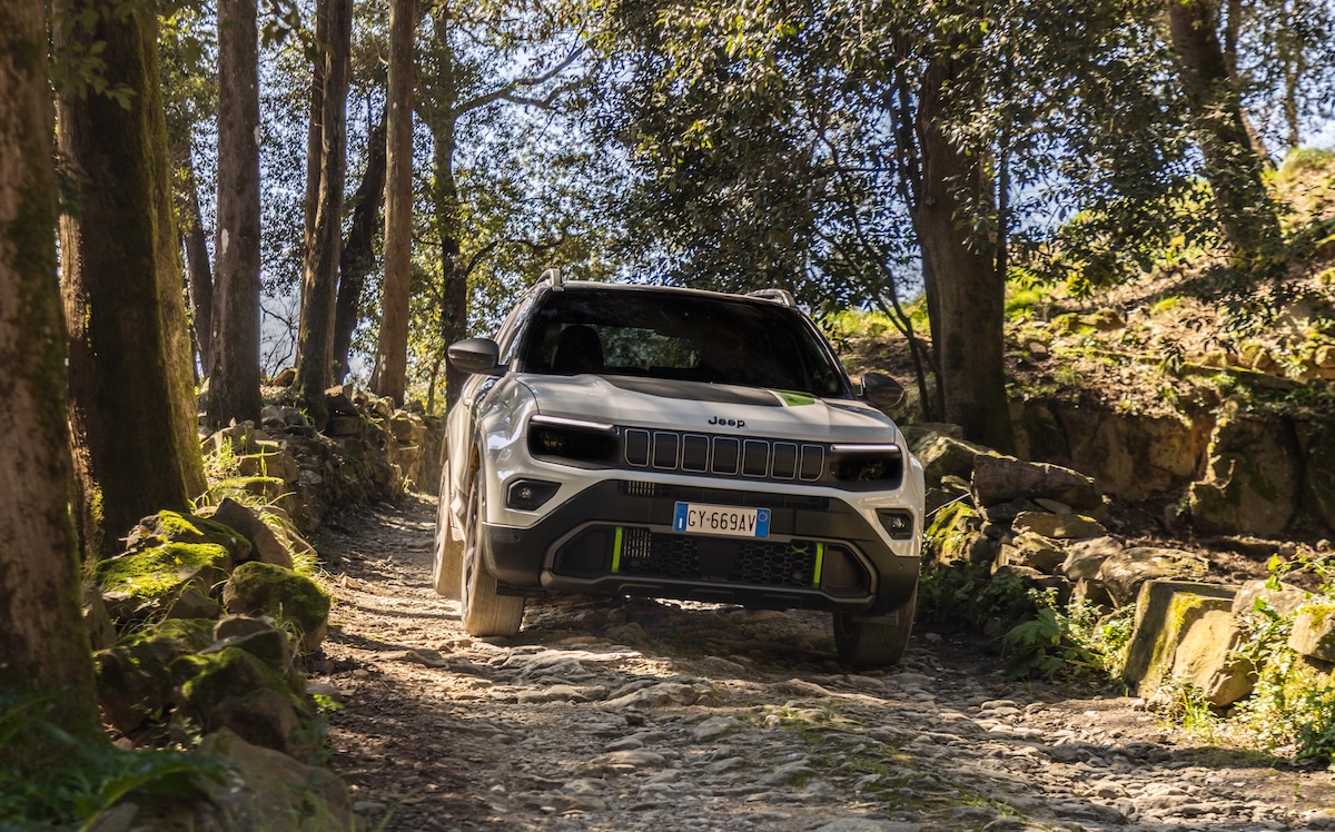 Jeep Avenger domina il 2025: è il SUV preferito dagli italiani Jeep Avenger domina il 2025: è il SUV preferito dagli italiani