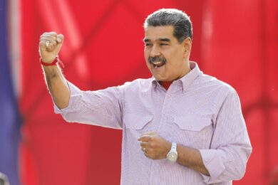 Maduro, chi è l’ex autista di bus e sindacalista delfino di Chavez e suo successore alla presidenza del Venezuela