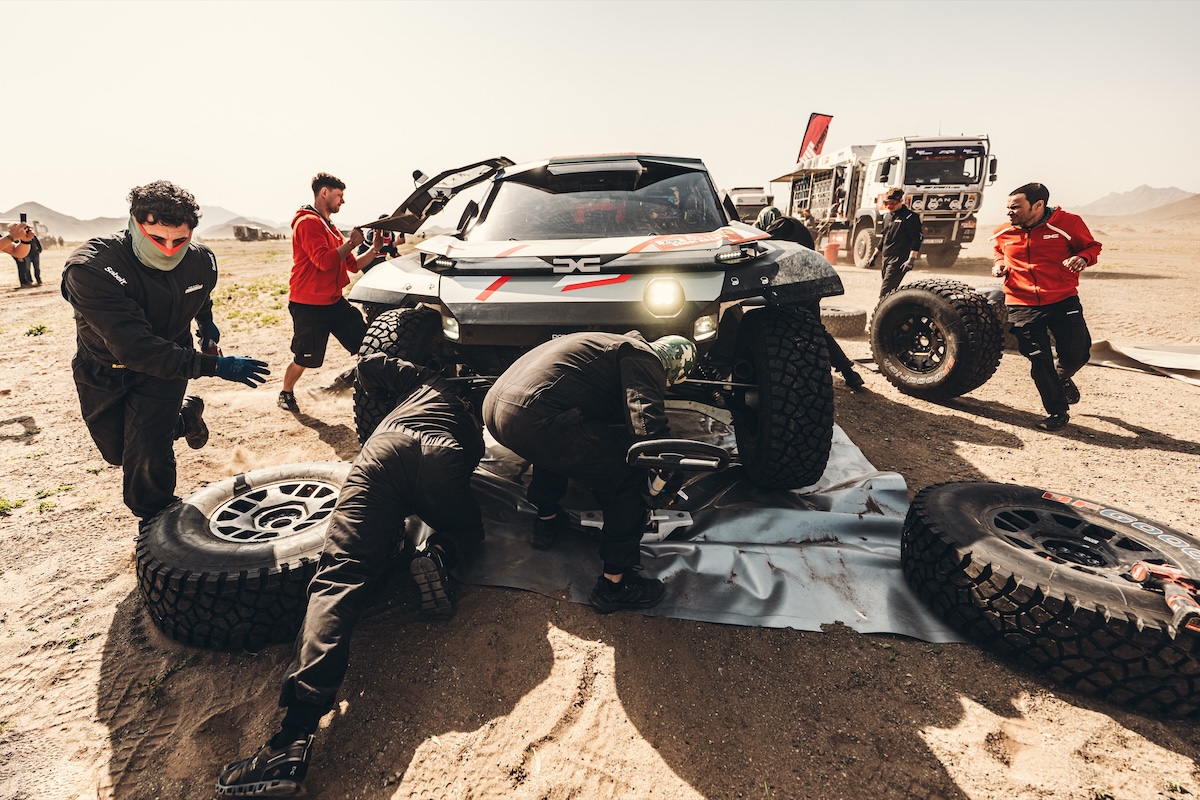 Dacia comanda la Dakar: Al-Attiyah primo nella generale Dacia comanda la Dakar: Al-Attiyah primo nella generale