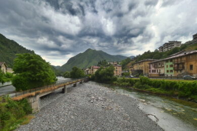 Maltempo in Italia, piogge neve e allagamenti: da Roma alla Toscana fiumi in piena e centinaia di interventi