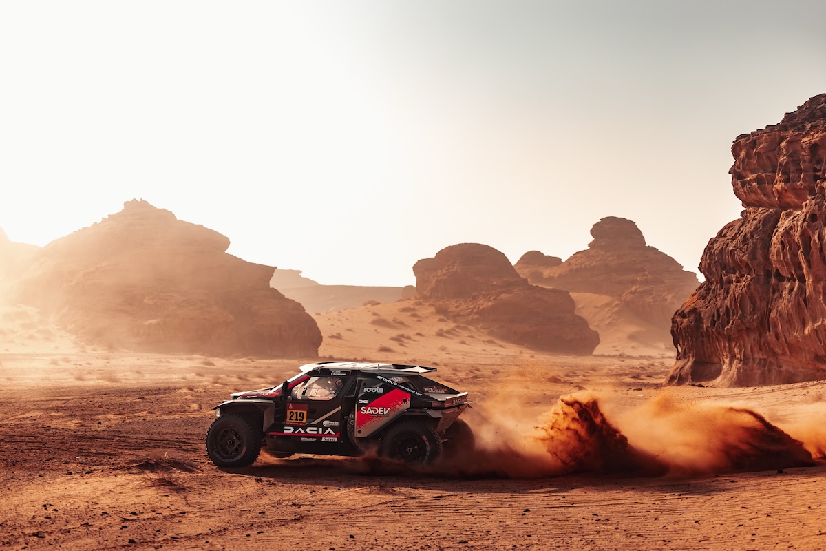 Dakar 2026 tappa 4: Al-Attiyah 2° e Dacia riapre la lotta nel deserto