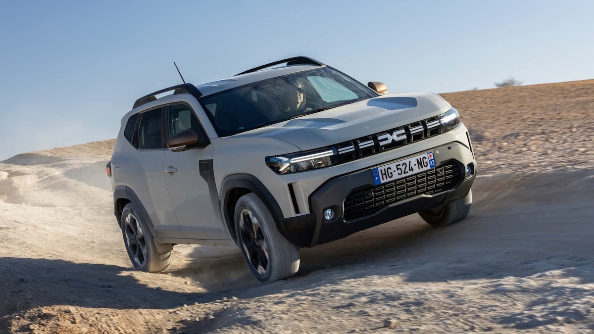 Dacia Duster Hybrid-G 150 4×4: in Agafay il SUV che va davvero Dacia Duster Hybrid-G 150 4×4: in Agafay il SUV che va davvero