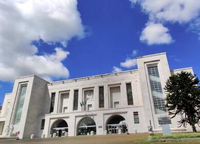 L’eterna guerra tra sanità privata e pubblica