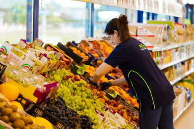 Istat, a dicembre l’inflazione torna a correre. E fare la spesa è davvero un salasso: prezzi del carrello in crescita del 2,2%