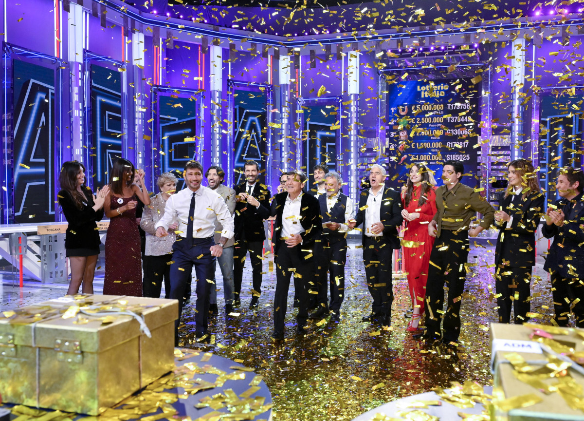 Lotteria Italia 2025, 5 milioni a Roma e 2,5 a Ciampino. Tutti i biglietti vincenti Lotteria Italia 2025, 5 milioni a Roma e 2,5 a Ciampino. Tutti i biglietti vincenti