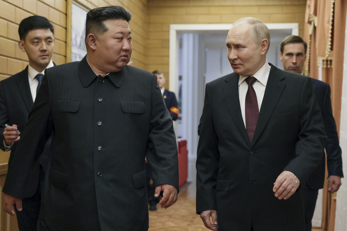 Corea del Nord, continui test nucleari e alleanze. Kim giura amore eterno alla Russia di Putin: “Sostegno incondizionato” Corea del Nord, continui test nucleari e alleanze. Kim giura amore eterno alla Russia di Putin: “Sostegno incondizionato”