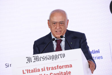 Conferenza Meloni, Il Messaggero di Caltagirone fa tombola e vince la prima domanda