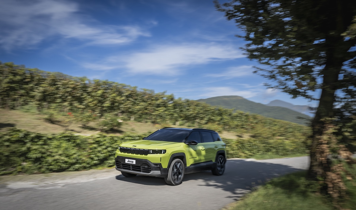 Jeep a Bruxelles 2026: Avenger Black Edition, Compass PHEV e 4xe, Wagoneer S Jeep a Bruxelles 2026: Avenger Black Edition, Compass PHEV e 4xe, Wagoneer S