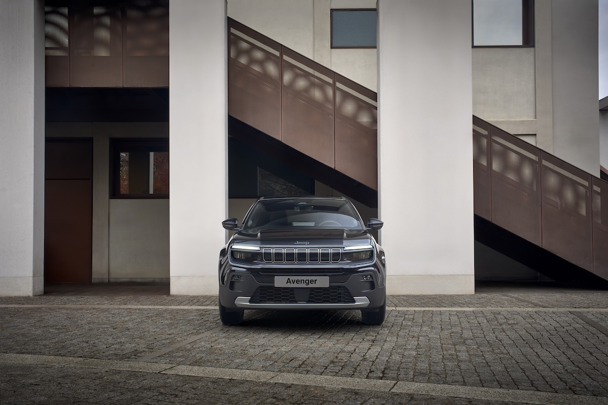 Jeep a Bruxelles 2026: Avenger Black Edition, Compass PHEV e 4xe, Wagoneer S Jeep a Bruxelles 2026: Avenger Black Edition, Compass PHEV e 4xe, Wagoneer S