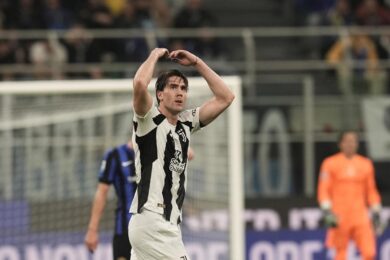 Calciomercato Inter-Vlahovic, contropiede Marotta al Milan – L’indiscrezione clamorosa – Tentazione araba per un nerazzurro