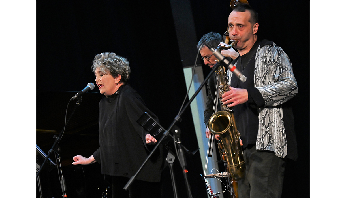 Rossana Casale con il concerto Almost Blue illumina Busto Arsizio Rossana Casale con il concerto Almost Blue illumina Busto Arsizio