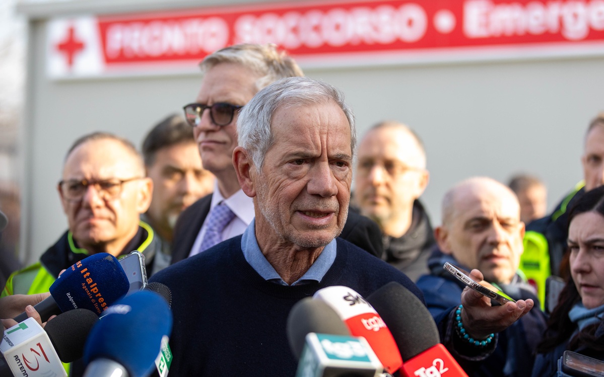 Crans-Montana, Bertolaso: “Condizioni di Leonardo estremamente critiche. Preoccupano le infezioni polmonari di alcuni ragazzi” Crans-Montana, Bertolaso: “Condizioni di Leonardo estremamente critiche. Preoccupano le infezioni polmonari di alcuni ragazzi”