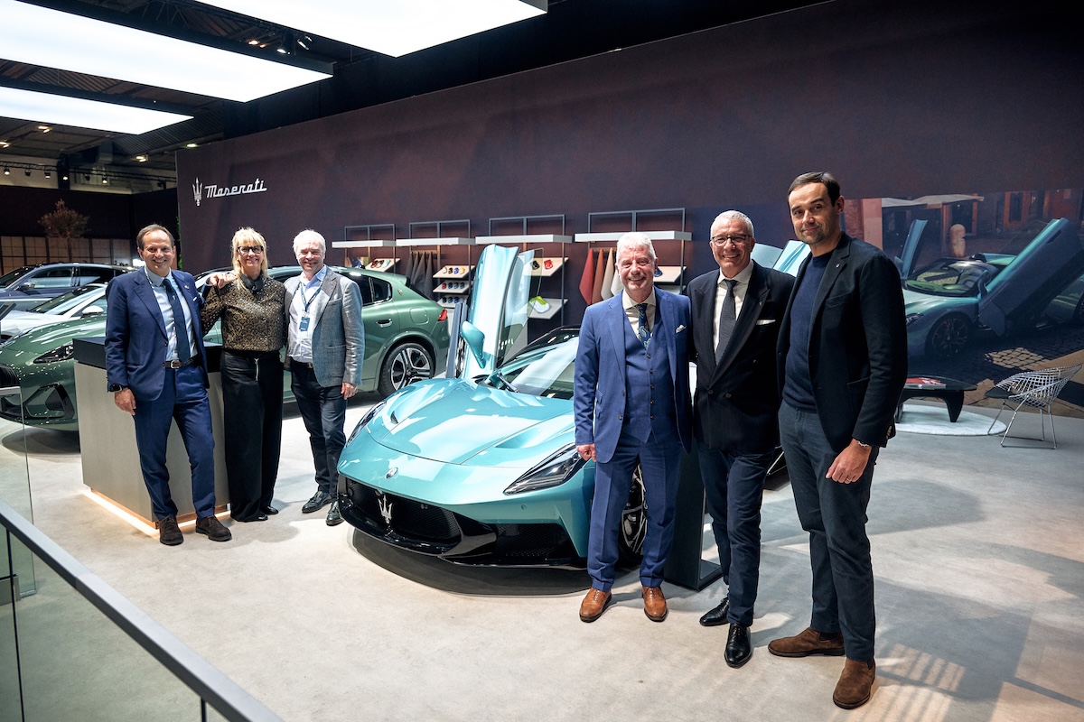 Maserati accende Bruxelles 2026: parte l’Anno del Tridente