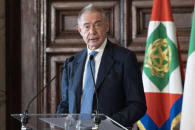 Ex Ilva, 7 miliardi di richiesta danni ad Arcelor. Il governo pronto a valutare l’offerta di Flacks