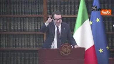 Salvini: Errore tagliare ora “Strade sicure”. Impensabile togliere Forze ordine da strade e stazioni