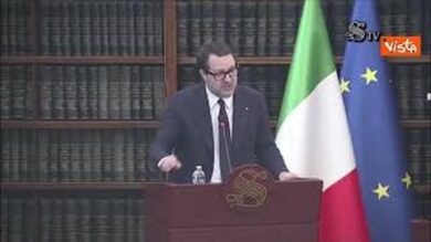 Salvini: Convocherò gestori aeroportuali entro gennaio per Piano nazionale