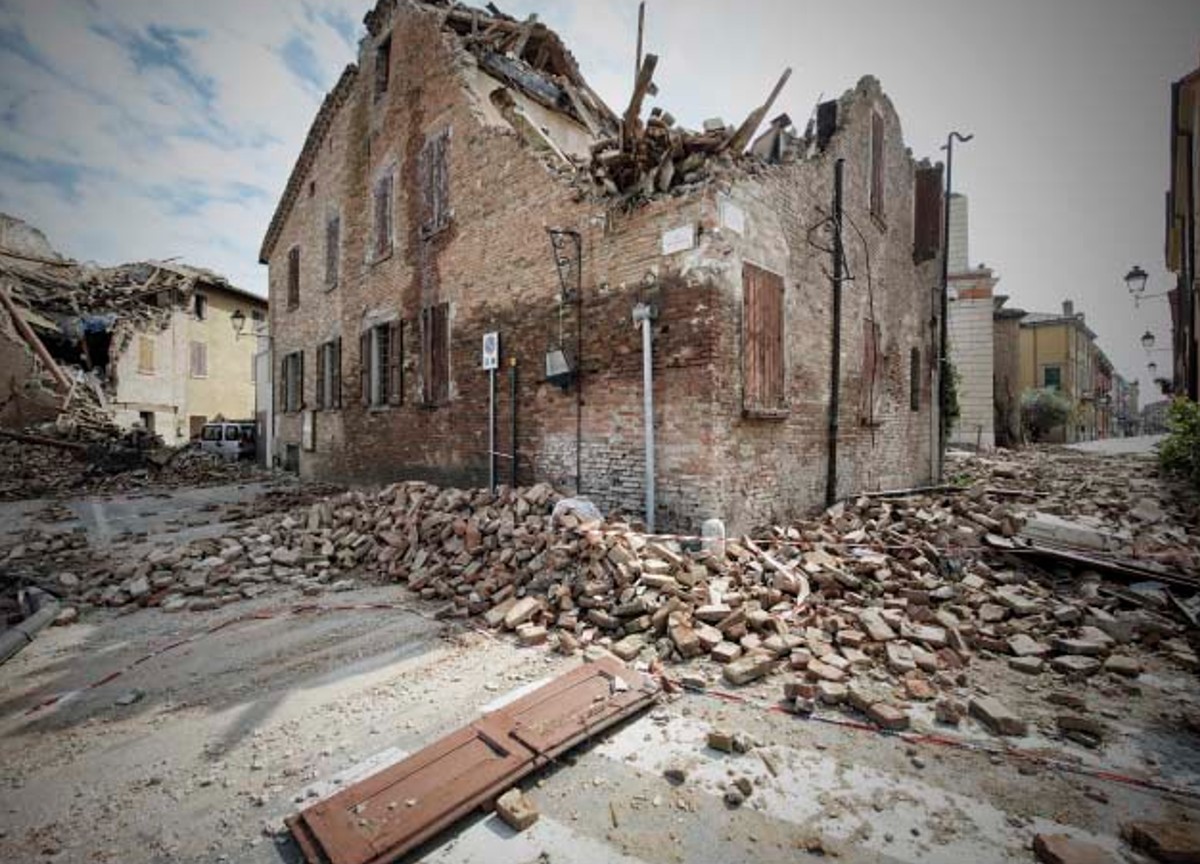 Terremoto in Emilia Romagna, paura a Ravenna e Forlì. L’esperto avverte: “Rischio sismico ampiamente noto. Ecco come mitigare i rischi” Terremoto in Emilia Romagna, paura a Ravenna e Forlì. L’esperto avverte: “Rischio sismico ampiamente noto. Ecco come mitigare i rischi”