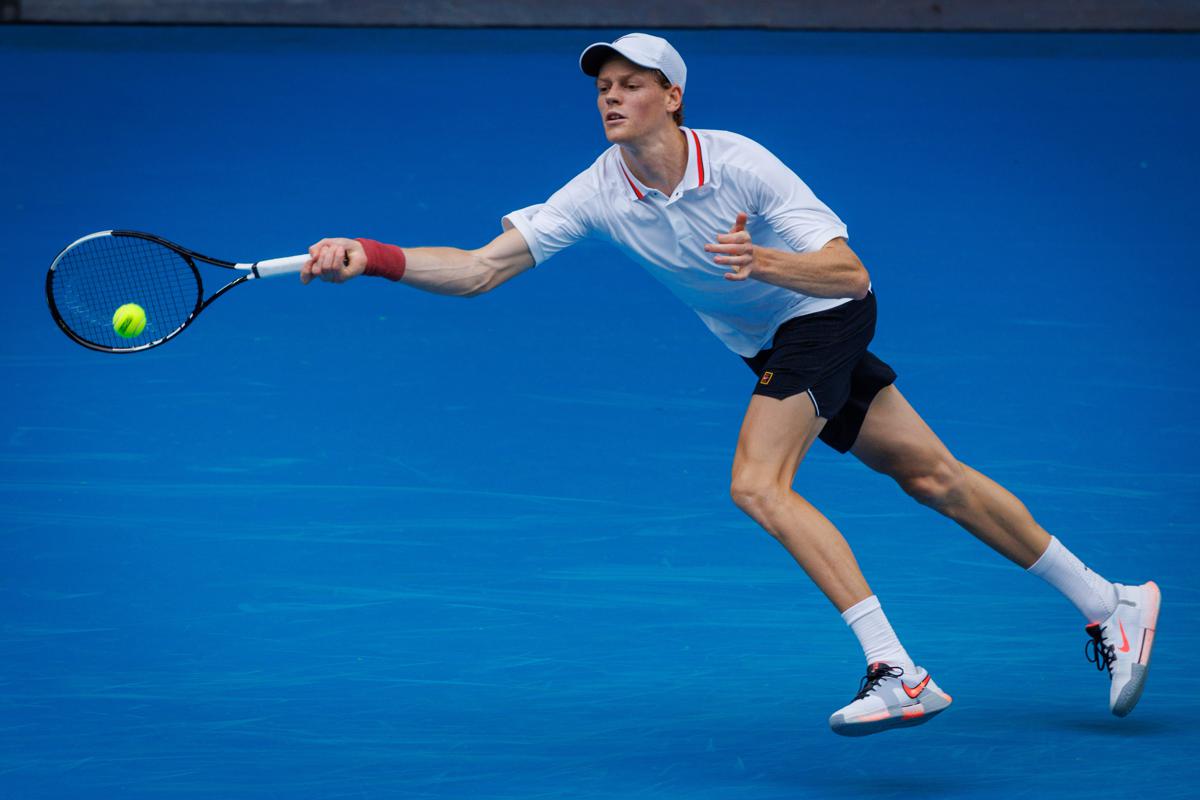 Sinner eliminato da un tennista dilettante. Anche Alcaraz ko – Melbourne, sorpresa al Million Dollar One Point Slam Sinner eliminato da un tennista dilettante. Anche Alcaraz ko – Melbourne, sorpresa al Million Dollar One Point Slam