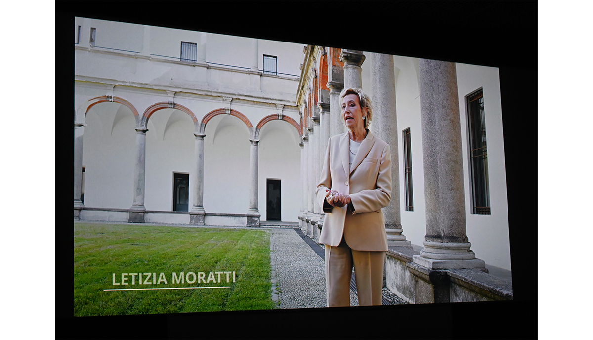 Voci di Alumni docufilm ideato e diretto da Massimiliano Finazzer Flory Voci di Alumni docufilm ideato e diretto da Massimiliano Finazzer Flory