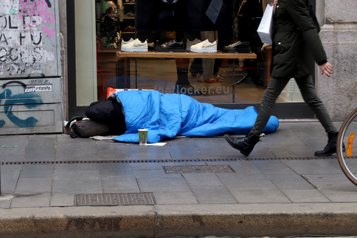 Milano, l’emergenza freddo e i limiti dell’accoglienza Milano, l’emergenza freddo e i limiti dell’accoglienza