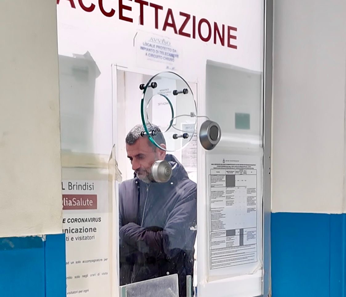 Ospedale ‘Perrino’ Brindisi, la visita al Pronto Soccorso di Decaro e Pentassuglia Ospedale ‘Perrino’ Brindisi, la visita al Pronto Soccorso di Decaro e Pentassuglia