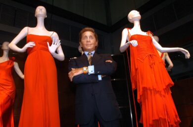 Valentino eredi, dal compagno Giammetti ai figli putativi. Chi avrà il suo patrimonio (e a quanto ammonta)