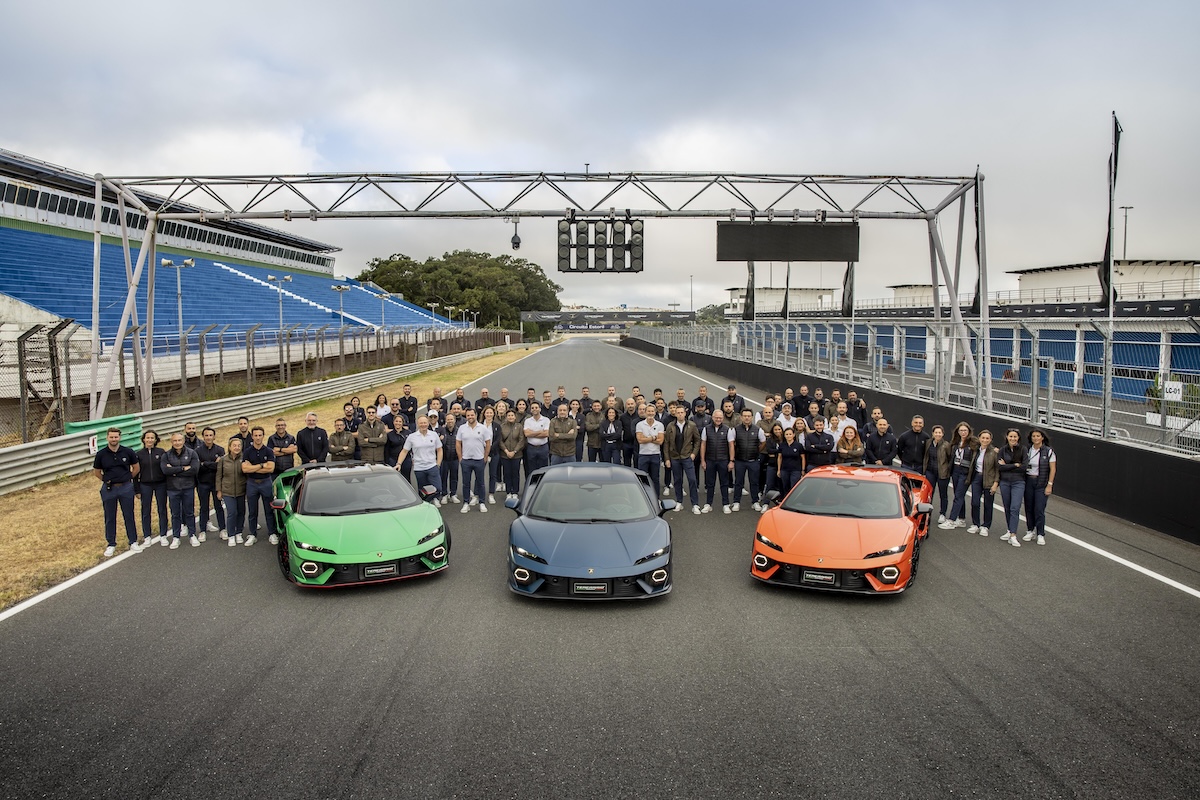 Lamborghini record 2025: consegnate 10.747 vetture nel mondo