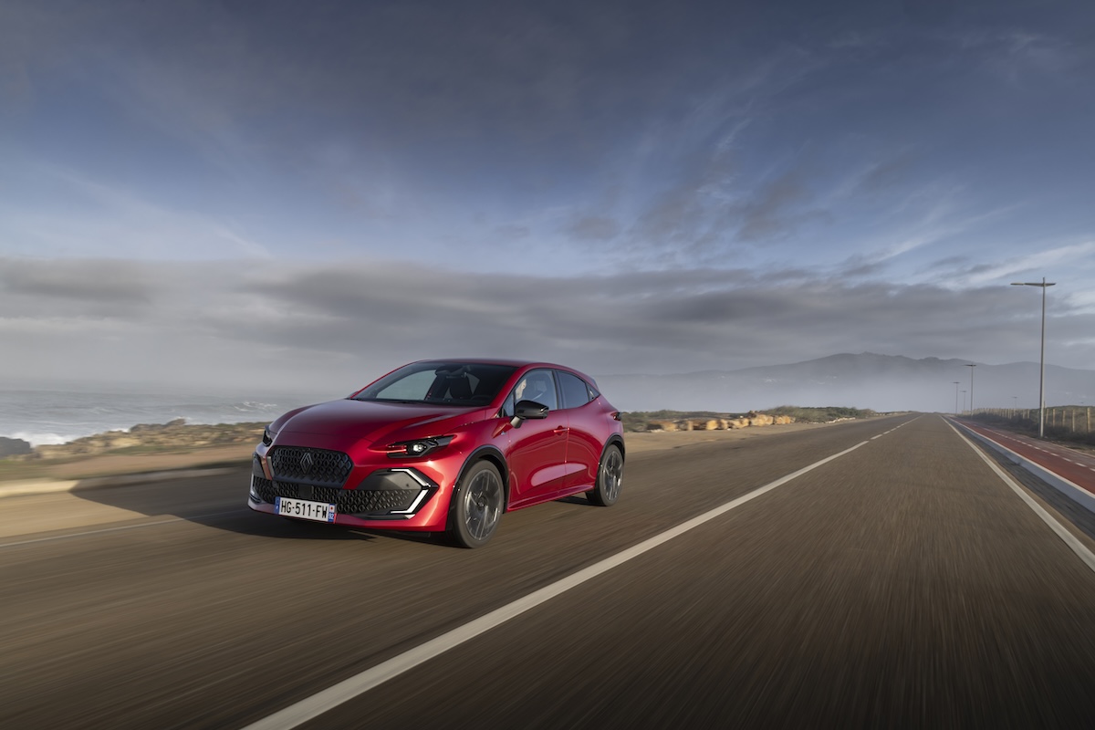 Renault Clio debutta con Google integrato e hybrid da 160 cv