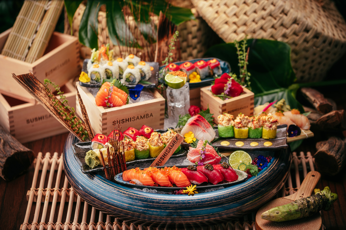 SUSHISAMBA sbarca in Italia: Milano accoglie il ristorante cult che unisce sushi, cocktail e musica. Ecco cosa c’è nel menu e cosa aspettarsi SUSHISAMBA sbarca in Italia: Milano accoglie il ristorante cult che unisce sushi, cocktail e musica. Ecco cosa c’è nel menu e cosa aspettarsi