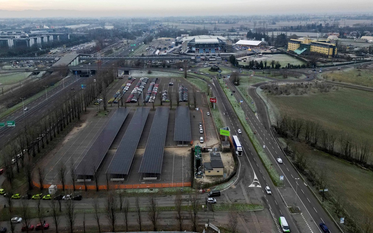 Cap Evolution, intervento ad Assago: le pensiline dei parcheggi del Forum diventano asset energetici Cap Evolution, intervento ad Assago: le pensiline dei parcheggi del Forum diventano asset energetici