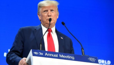 Davos, Trump: “Negoziati immediati per comprare la Groenlandia. L’Europa non va nella direzione giusta, è irriconoscibile”