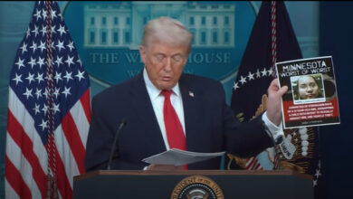 Trump mostra i volti degli arrestati in Minnesota: “Queste sono le persone che difendono”. Scatta la polemica