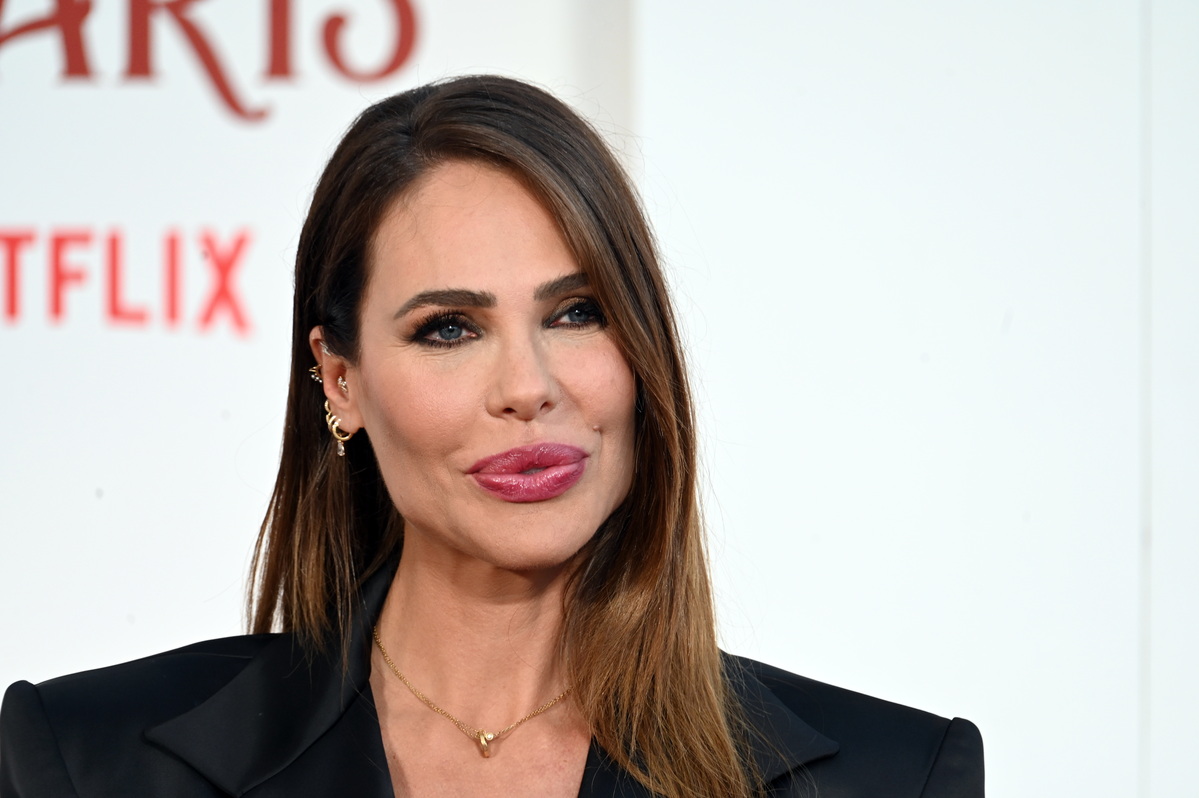 Ilary Blasi e la sua villa all’Eur da 18 milioni di euro: grande come un condominio, c’è anche un cinema e un caveau Ilary Blasi e la sua villa all’Eur da 18 milioni di euro: grande come un condominio, c’è anche un cinema e un caveau