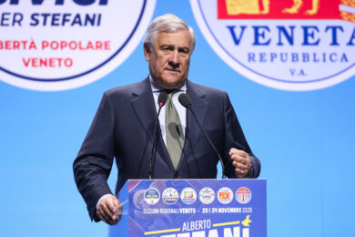 Escalation in Iran, Tajani riunisce una task force su dazi e conseguenze commerciali dopo l’attacco Usa-Israele